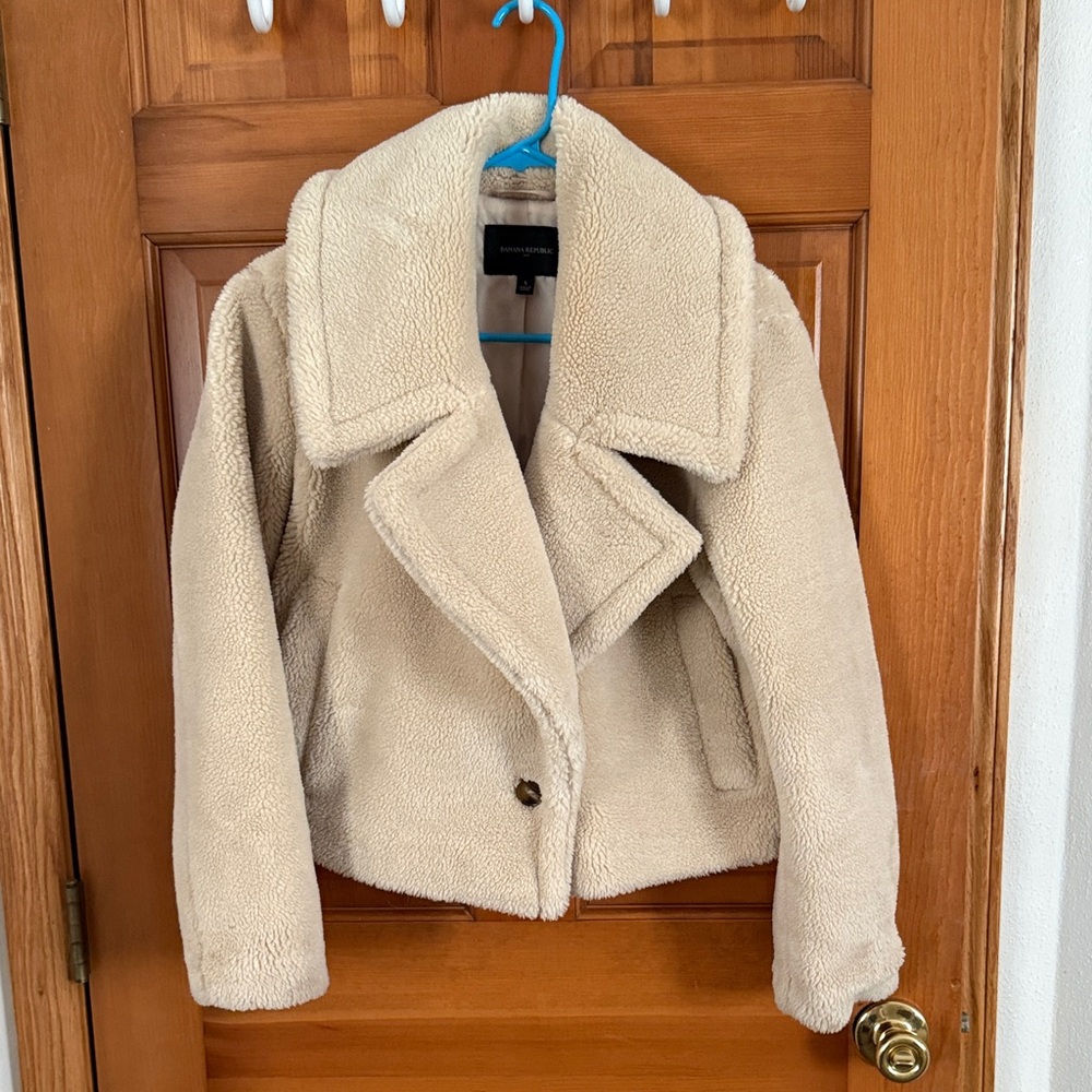 Banana Republic Cream Sherpa Coat